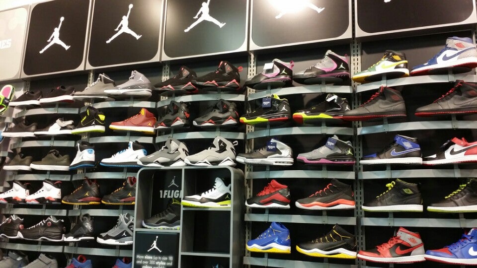 Jordan Shoes  Champs Sports