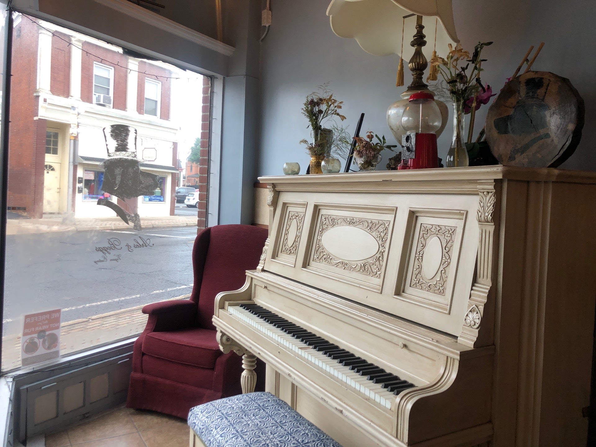 Arles And Boggs Vegan Eatery, 100 Quinnipiac St, Wallingford, Town of