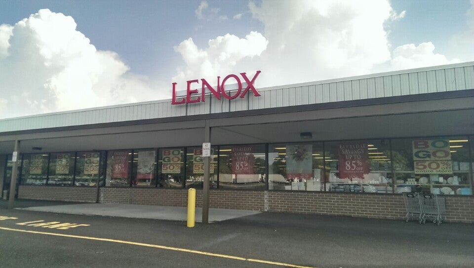 Lenox Factory Outlet, 900 Wheeler Way, Langhorne, PA, Furniture Stores