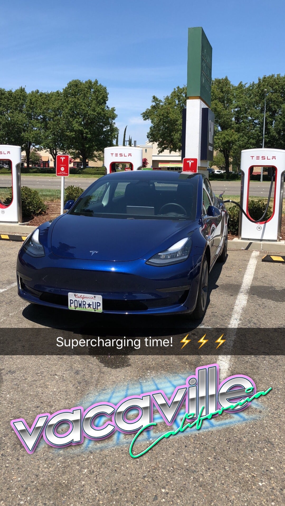 Tesla SuperchargerVacaville, Nut Tree Pkwy, Vacaville, CA, Electric