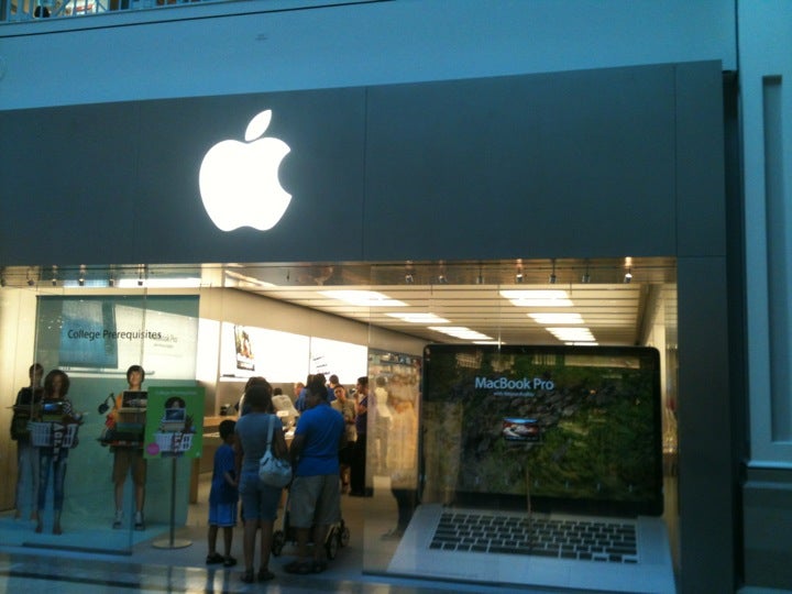 Apple Store, 500 Route 73 S, Evesham Twp, NJ, Electronic Retailing -  MapQuest