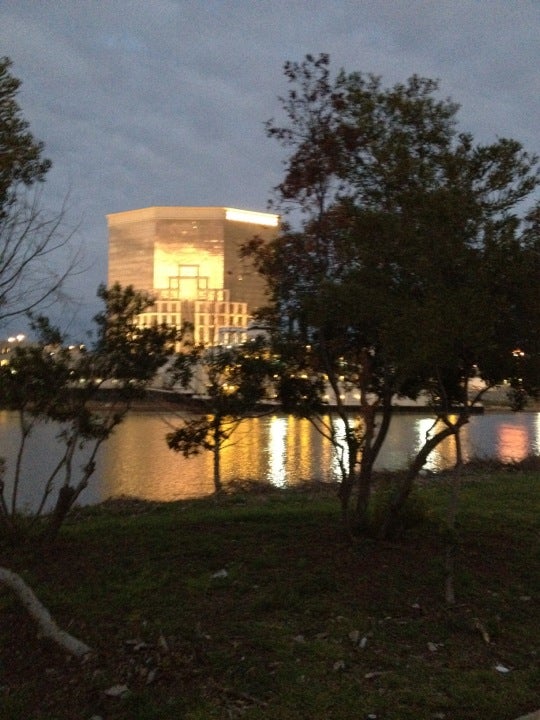 Shreveport Riverfront Plaza, 600 Clyde Fant Pkwy, Shreveport, LA