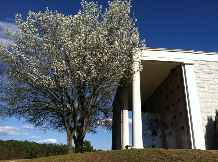 Lafayette Memorial Park & Mausoleum, 2301 Ramsey St, Fayetteville, NC