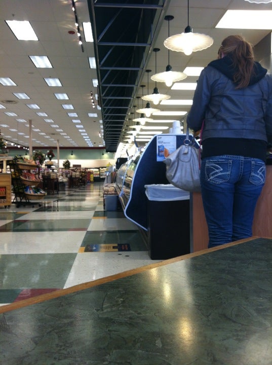 Rosauers Supermarkets Yakima, 410 S 72nd Ave, Yakima, WA, Grocery