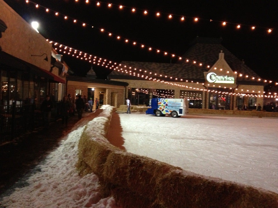 The Ice Rink Of Burlington Creek, 6300 N Revere Dr, Kansas City, MO