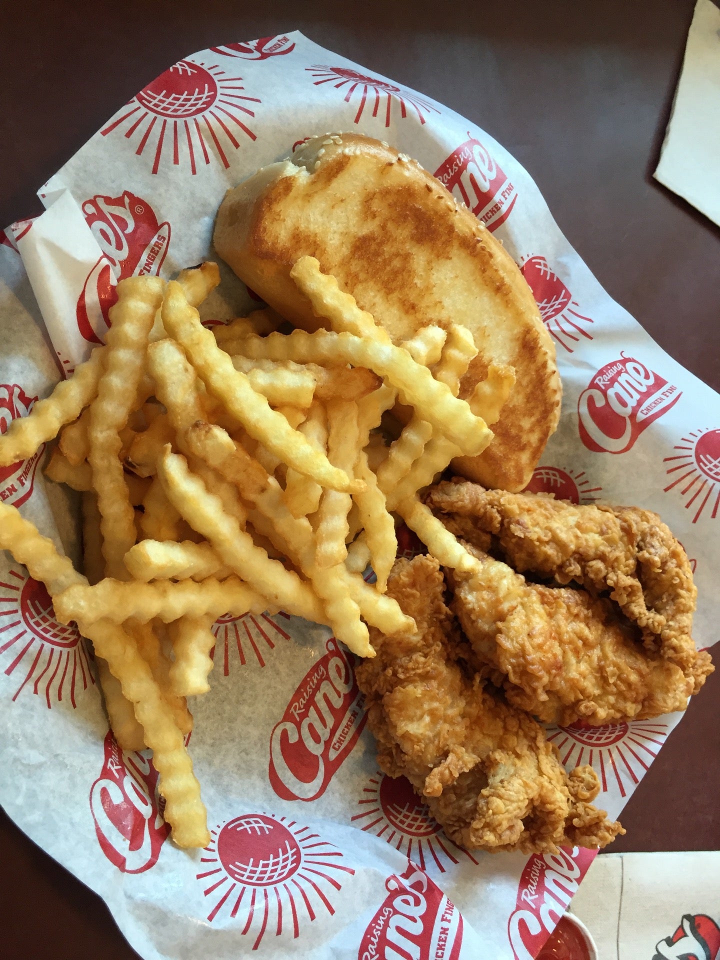 RAISING CANE'S CHICKEN FINGERS - 37 Photos & 86 Reviews - 410 S