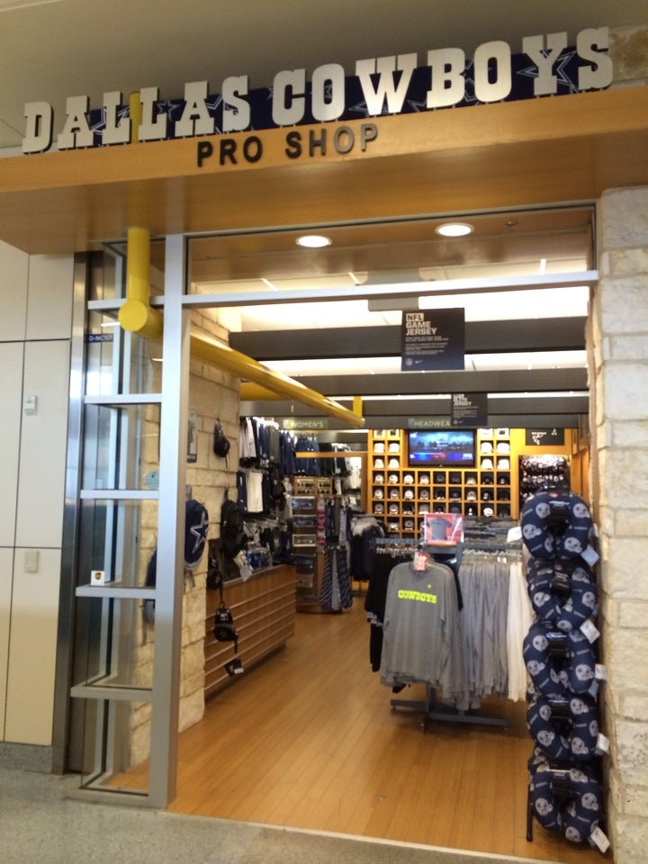 dallas cowboys regent outlet store