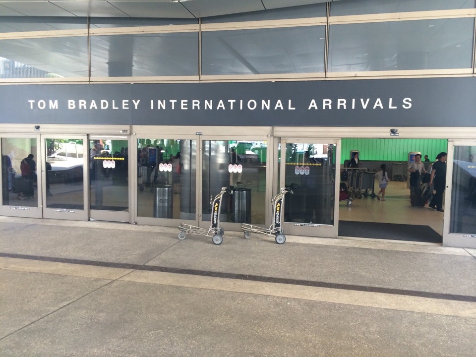 DO ALL INTERNATIONAL FLIGHTS ARRIVE AT TOM BRADLEY visual data 3
