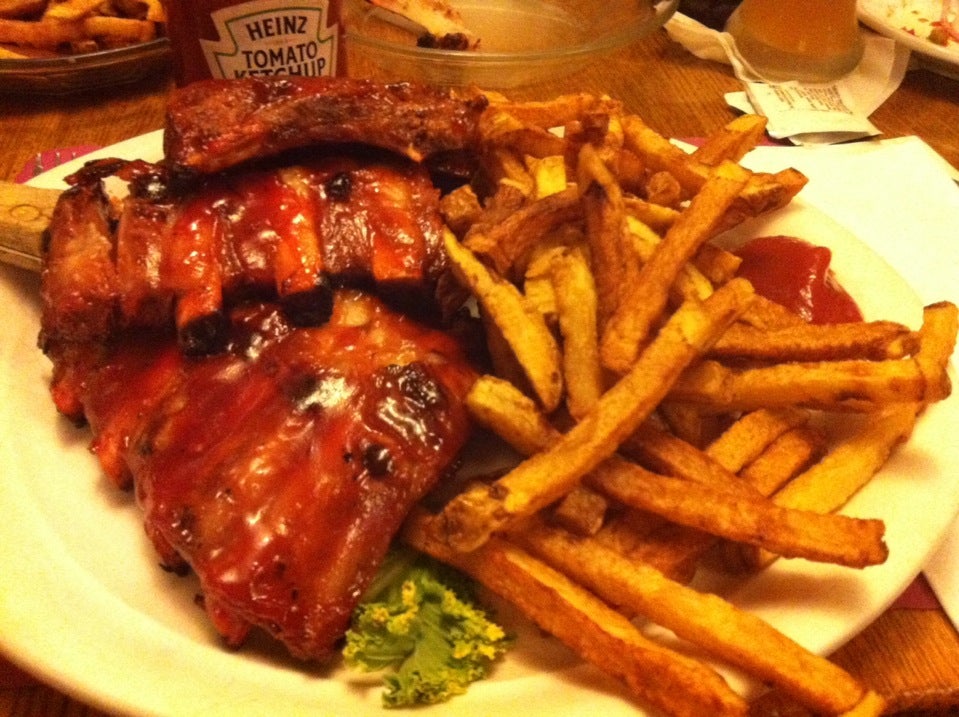 Hooligans Restaurant, 21 Kearsarge Rd, North Conway, NH, Restaurants