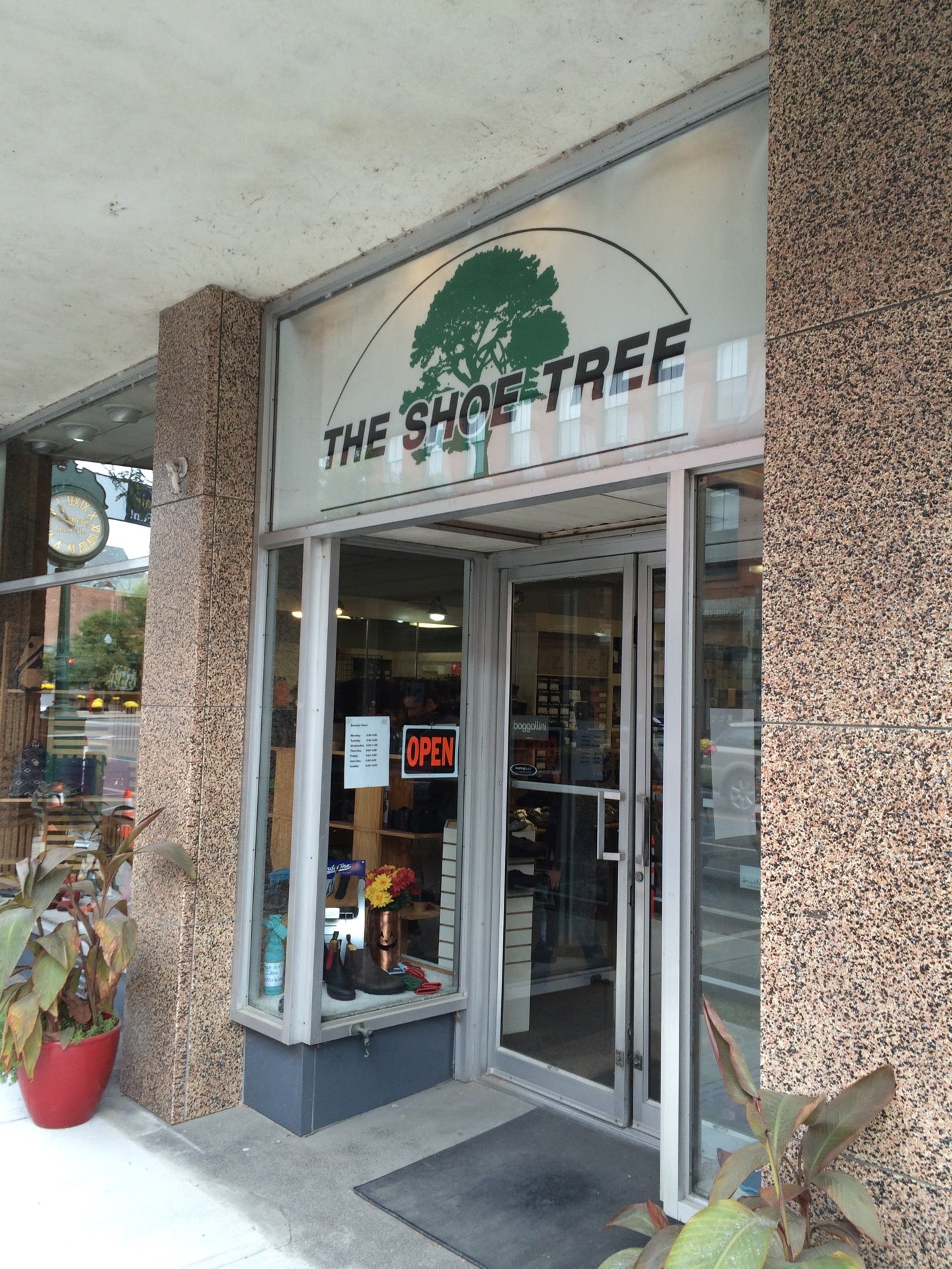 Shoe Tree, 135 Main St, Brattleboro, VT, Shoe Stores MapQuest