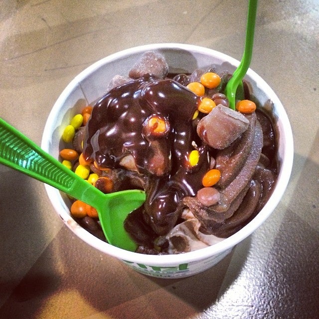 USwirl Frozen Yogurt CLOSED, 9360 W Flamingo Rd, Ste 101, Las Vegas