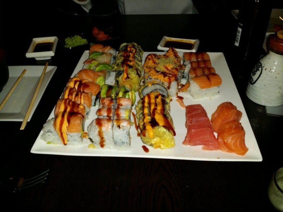 Saki Endless Sushi & Hibachi Eatery, 2643 Gulf To Bay Blvd, Ste 1560