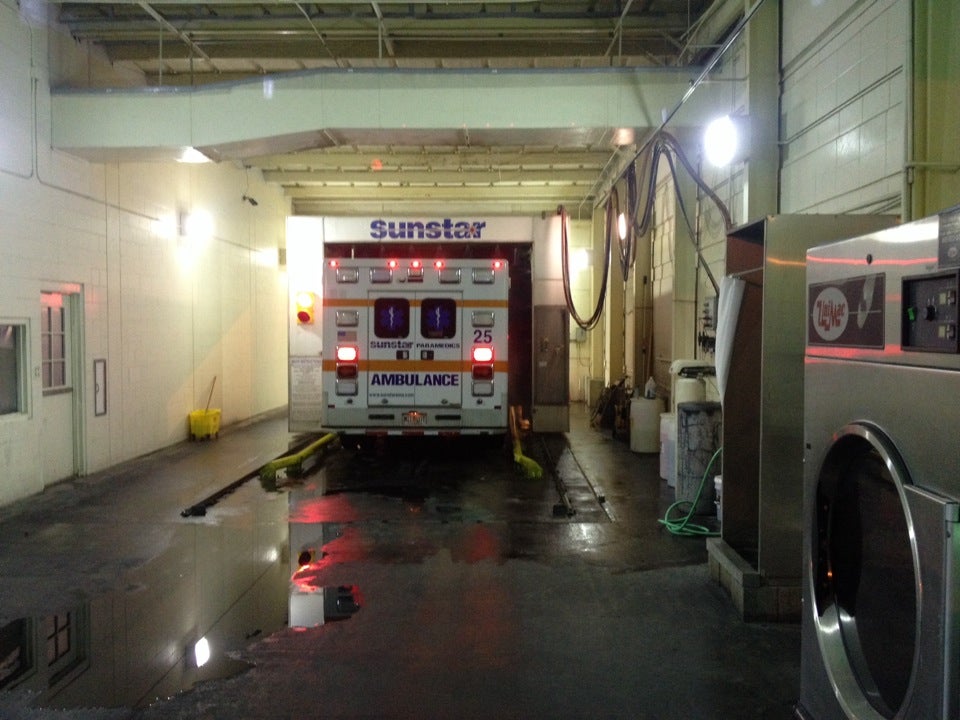 Sunstar Paramedics Ambulance Wash Bay, 12950 Ulmerton Rd, Largo, FL