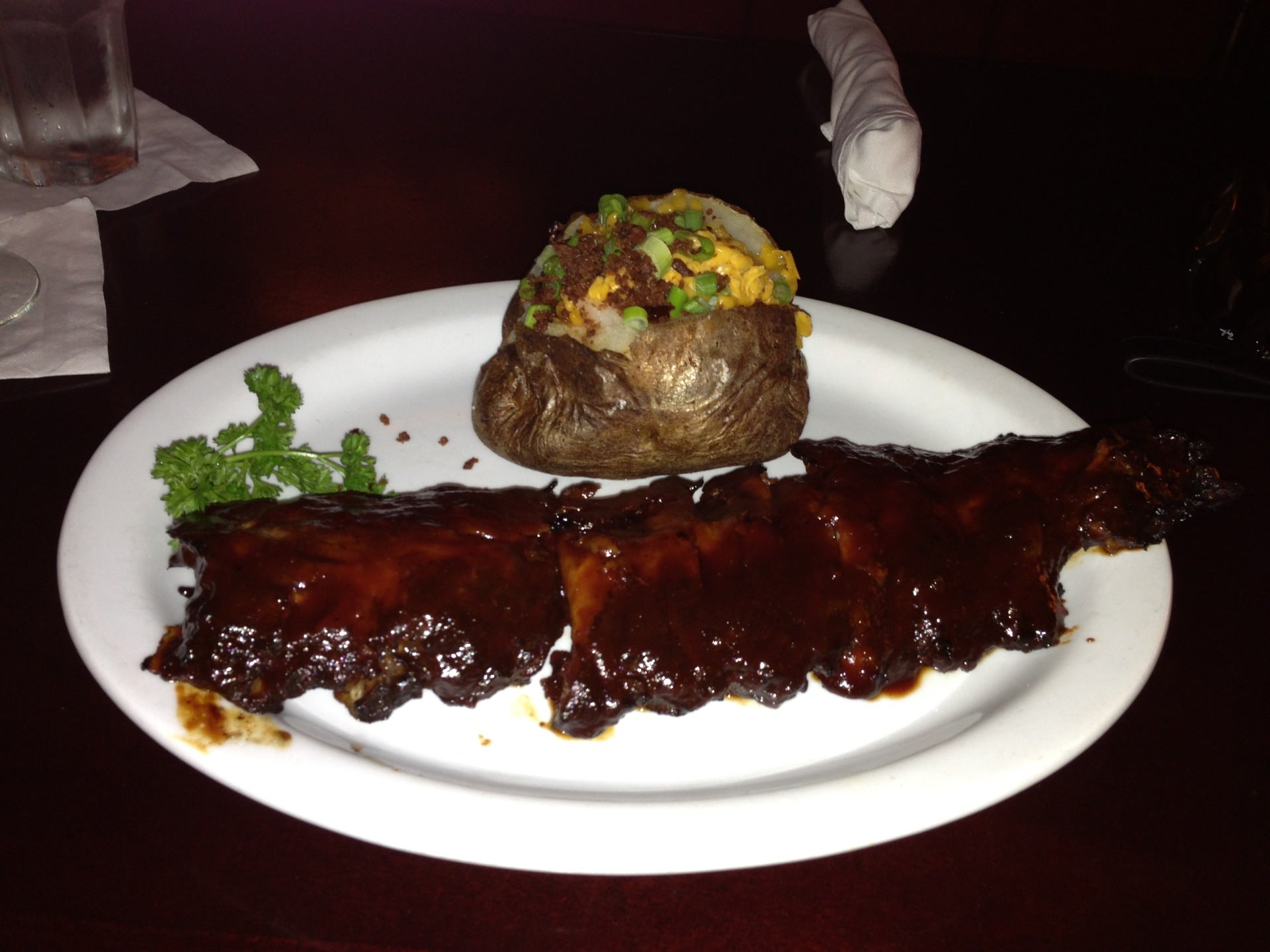 Bâton Rouge Grillhouse & Bar, 3130 Boulevard De La Gare, Vaudreuil