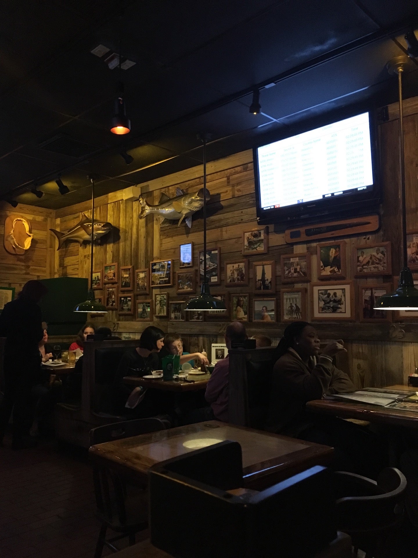 Flanigan's Seafood Bar & Grill, 2600 Davie Blvd, Fort Lauderdale, FL