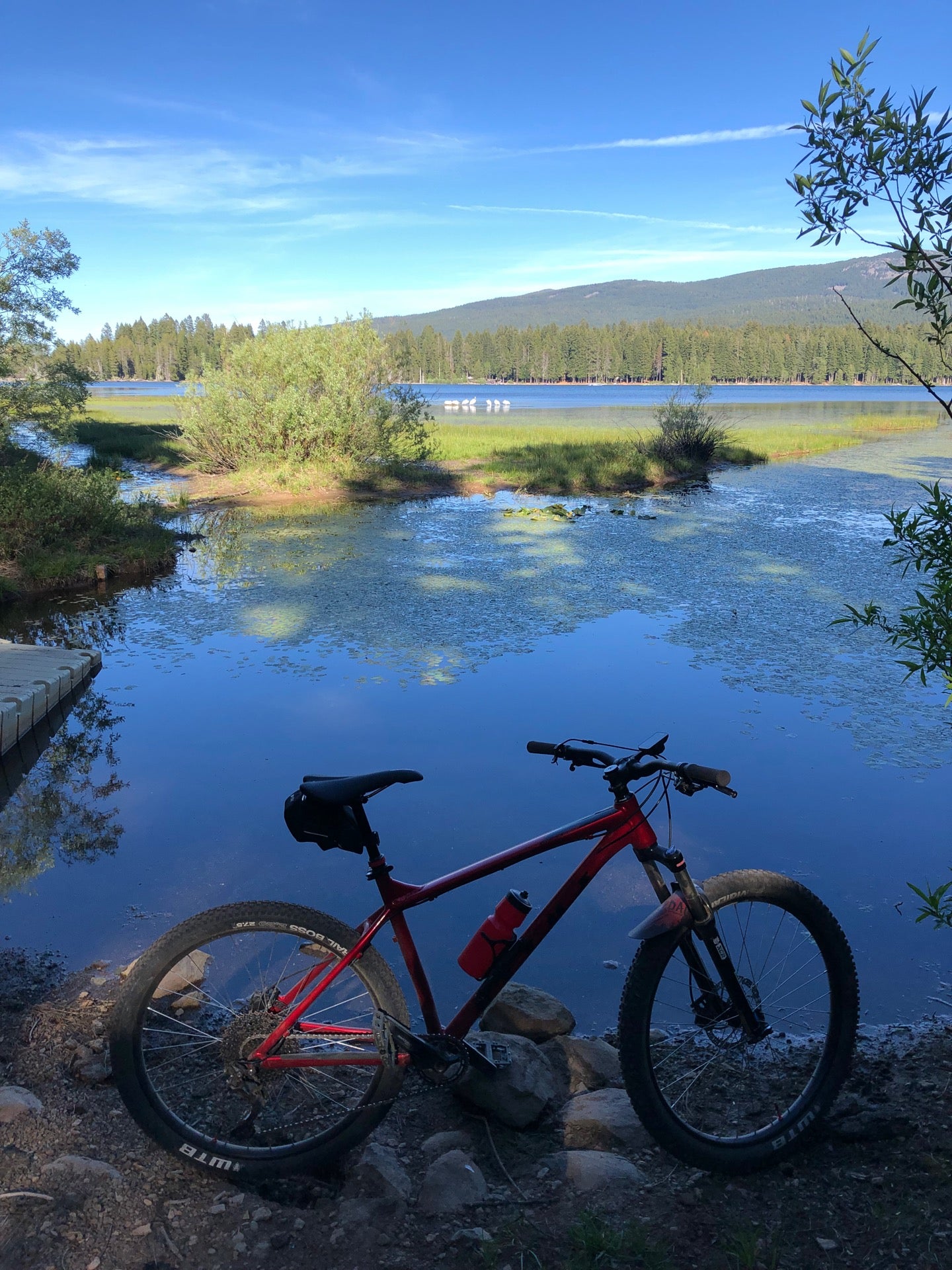 Lake of the Woods Resort, 950 Harriman RT, Klamath Falls, OR, Eating