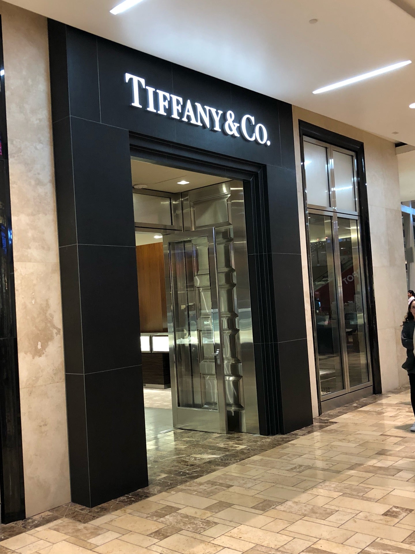 Tiffany & Co., 1151 Galleria Blvd, Westfield Galleria at Roseville,  Roseville, CA, Gifts Specialty - MapQuest