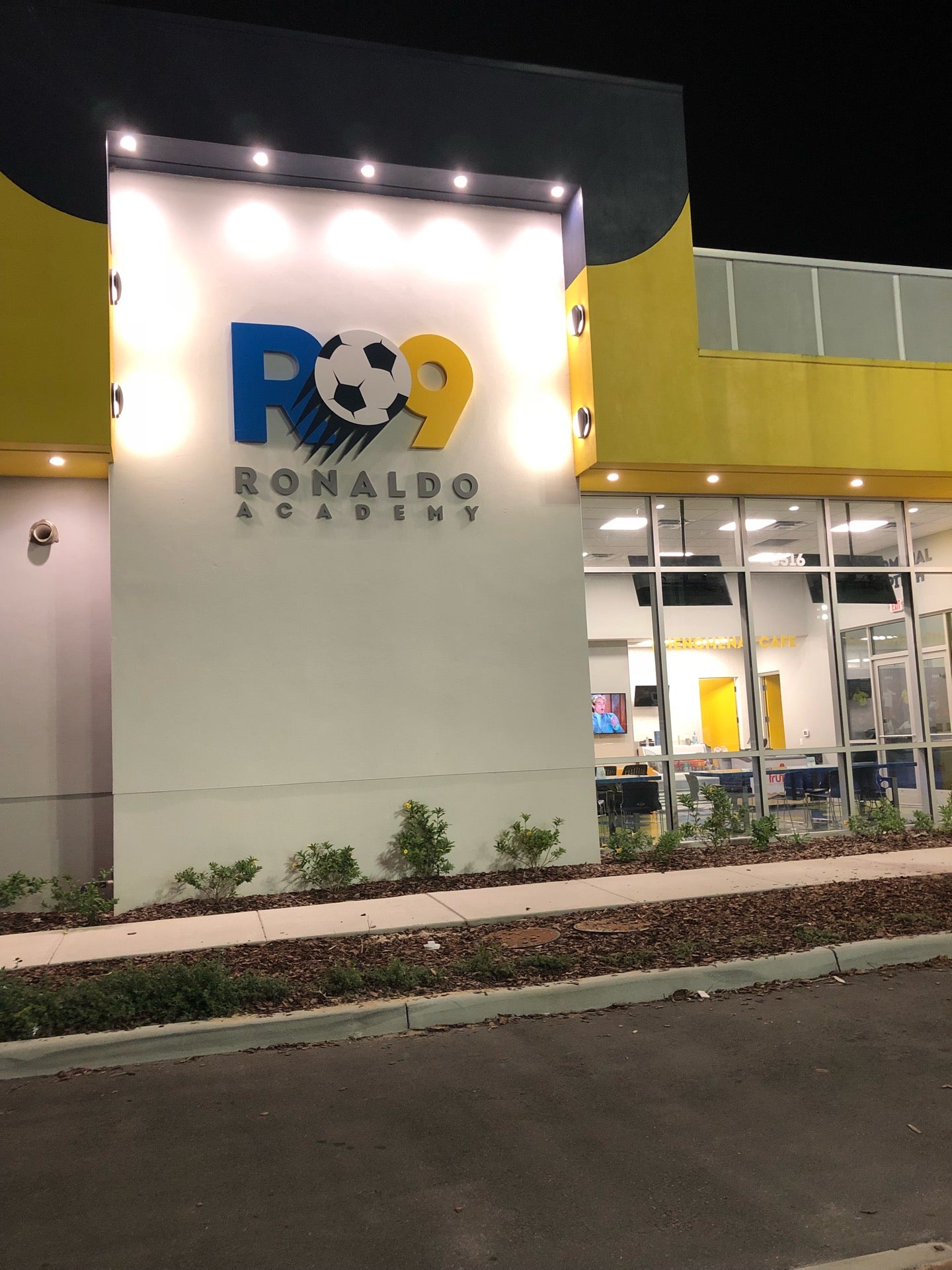 R9 ORLANDO – Ronaldo Academy Soccer Club