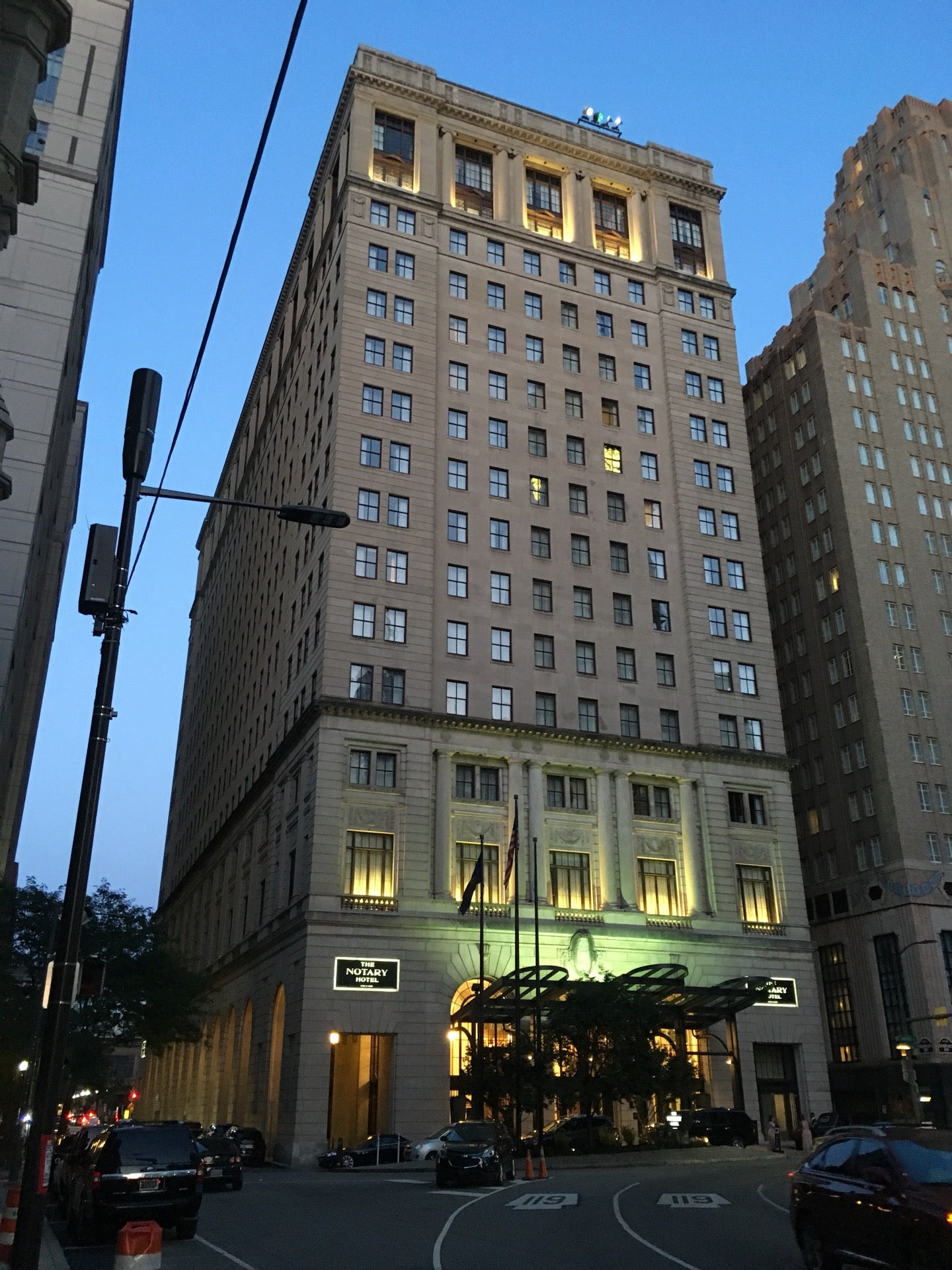 The Notary Hotel, Philadelphia, Autograph Collection, 21 N Juniper St