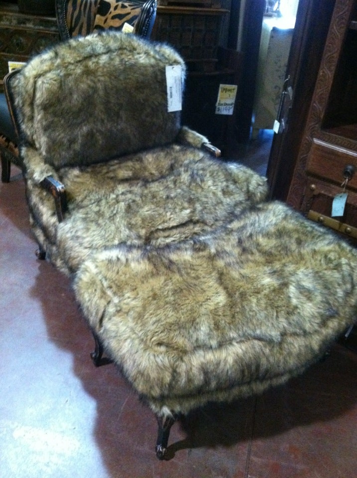 The Dump luxe furniture outlet, 1345 W Elliot Rd, Tempe, AZ, Furniture