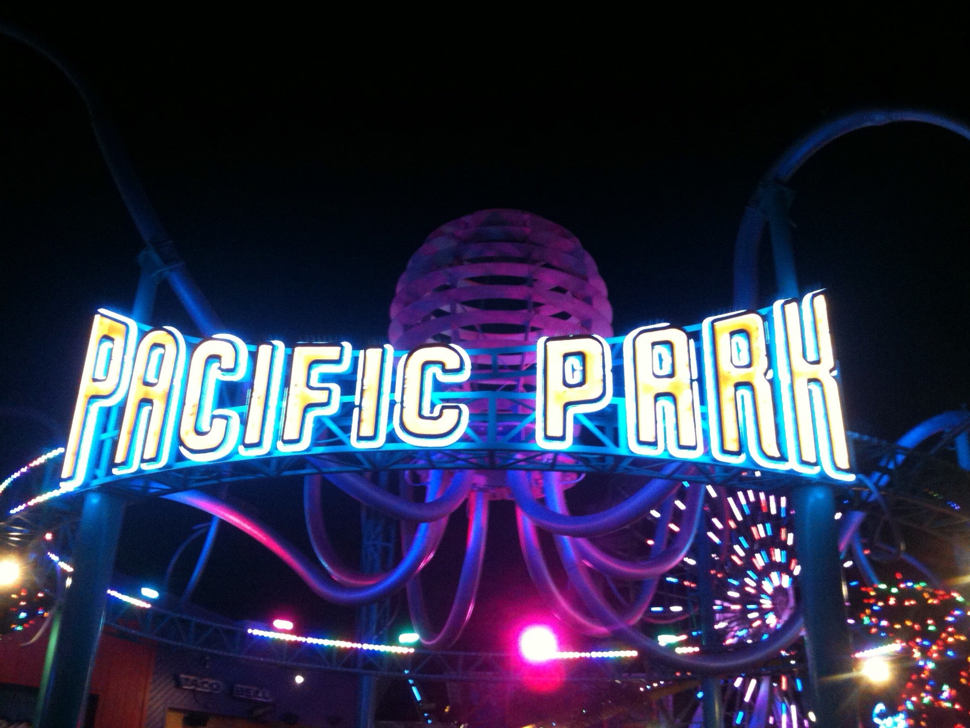Santa Monica Pier Funnel Cakes, 200 Santa Monica Pier, Santa Monica, CA