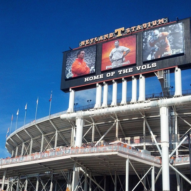 G10 Parking Garage, Neyland Dr SW, Knoxville, TN - MapQuest