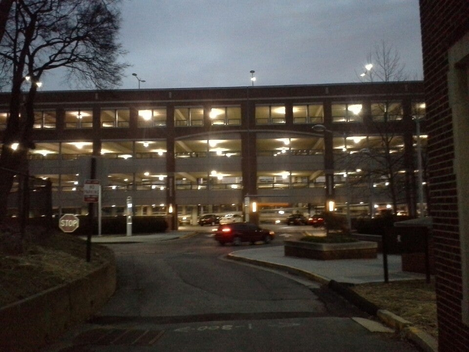 Electric University of Tennessee 11th Street Parking Garage, 1101 Cumberland Ave, Knoxville