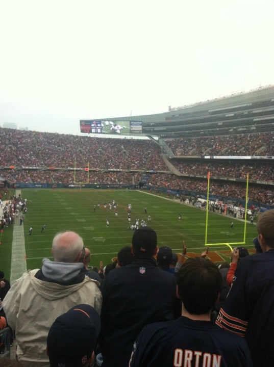 Chicago Bears Pro Shop, 1410 S Museum Campus Dr, Chicago, IL, Sporting  Goods - MapQuest