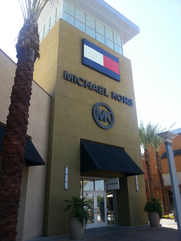 Las Vegas South Premium Outlets, 7400 Las Vegas Blvd S, Las Vegas, NV,  Shopping Centers & Malls - Outlet Center - MapQuest