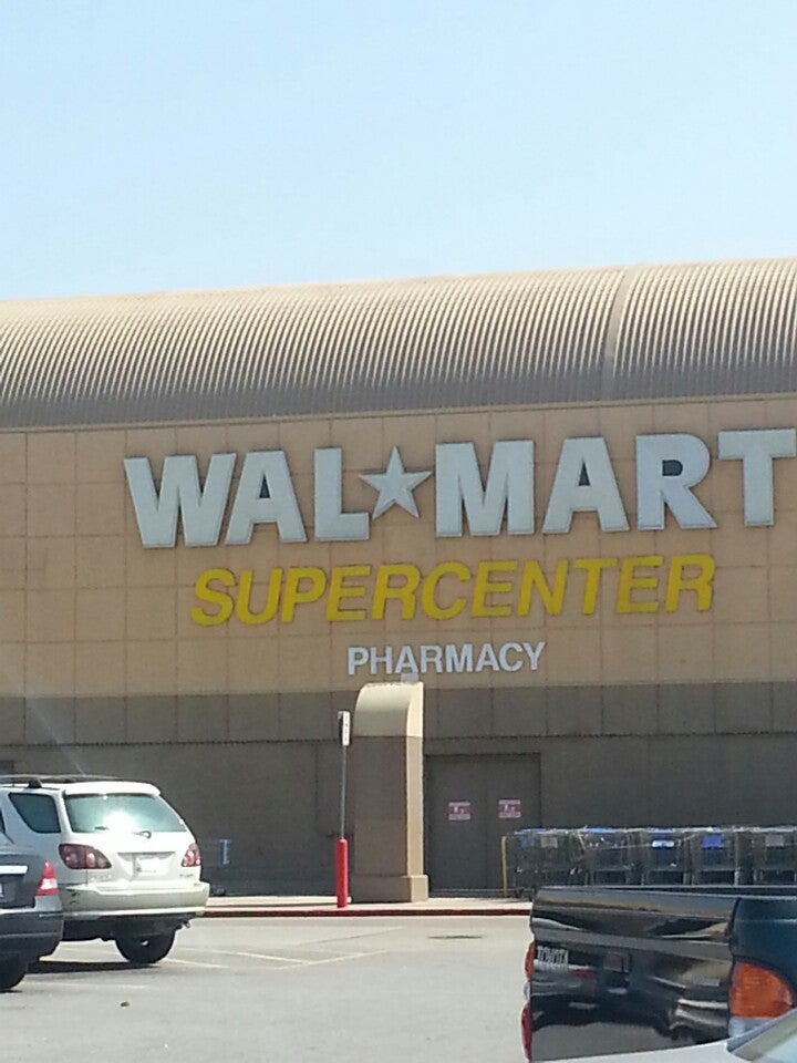 Walmart - 4851 S Cooper St - Arlington, TX 