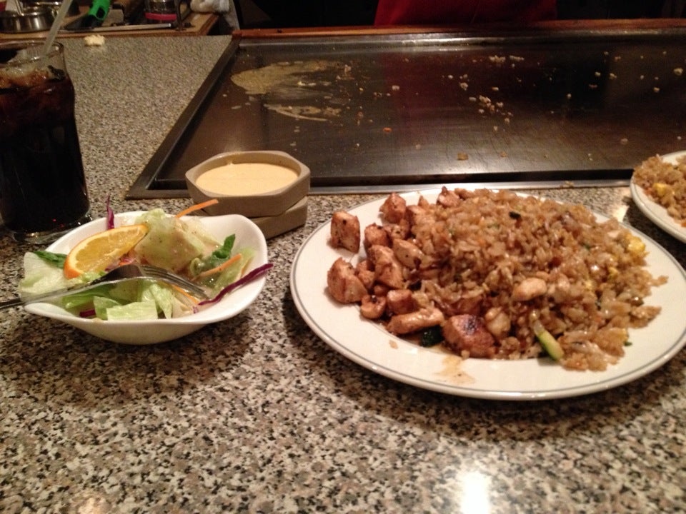 Fuji Japanese Restaurant, 8210 Macedonia Commons Blvd, Unit 12