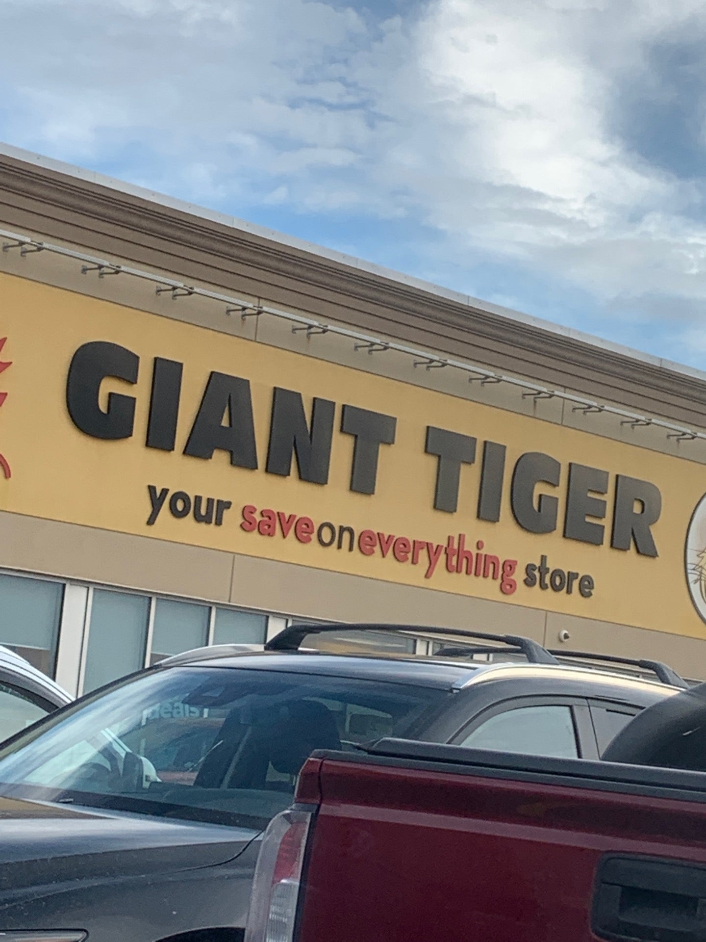 New Store Openings – Giant Tiger