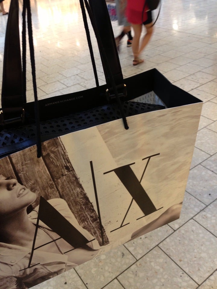 woodfield mall armani exchange