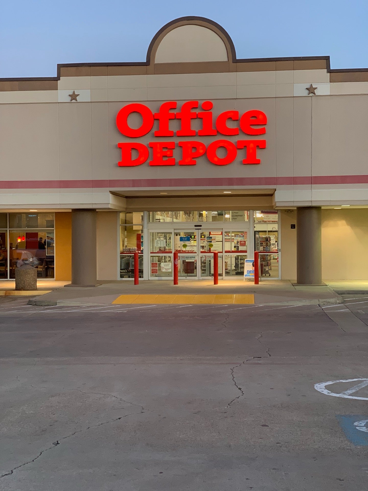 Office Depot, 4613 S Hulen St, Ste B, Fort Worth, TX, Computer Services -  MapQuest