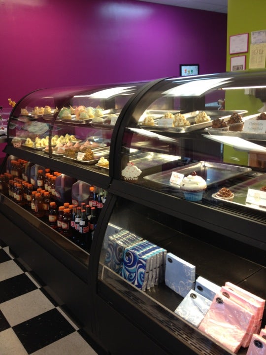 Short Cakes Cakery & Cafe, 4037 N Mt Juliet Rd, Mt Juliet, TN, Bakers