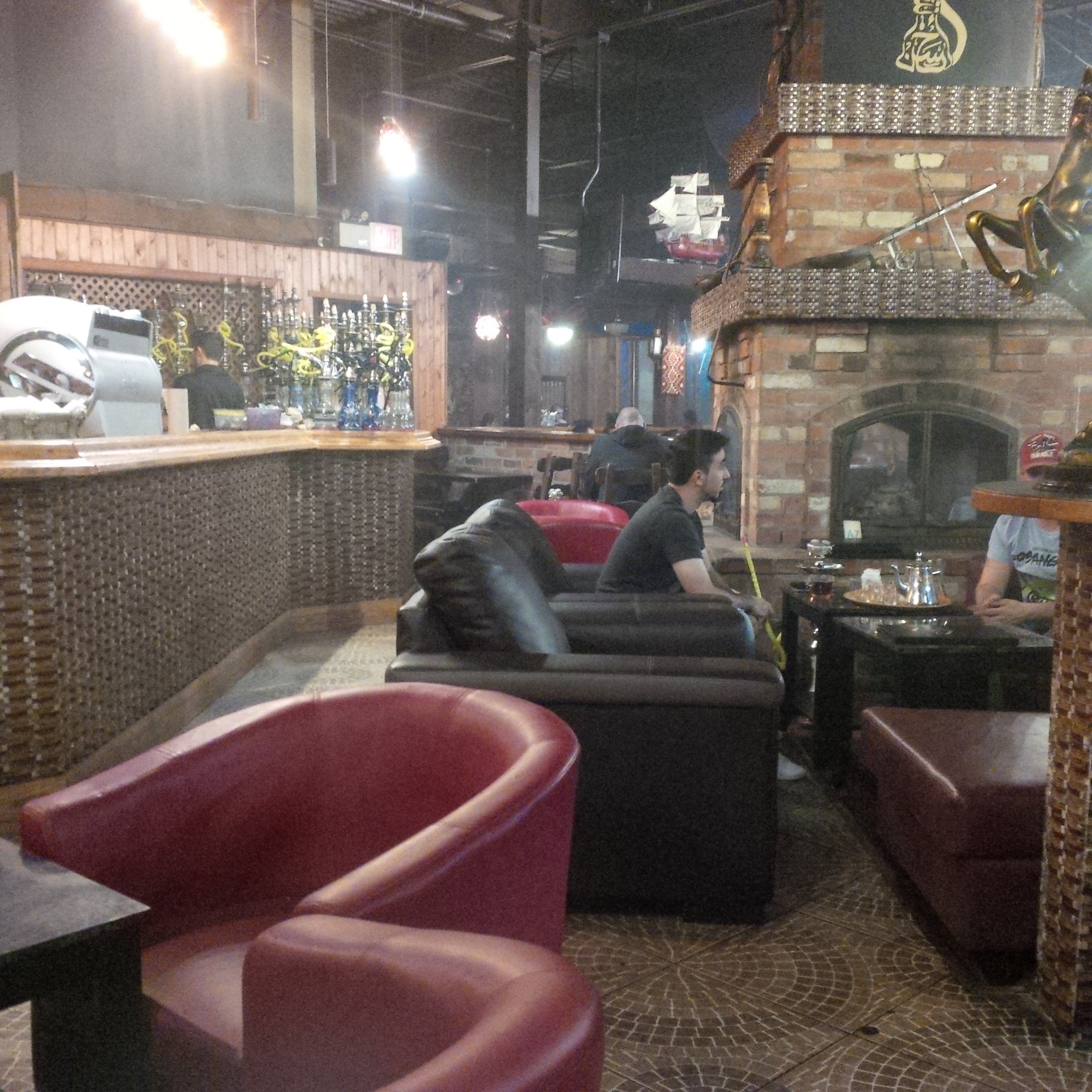 Shishalicious Cafe, 5130 Dixie Rd, Mississauga, ON, Hookah Bars