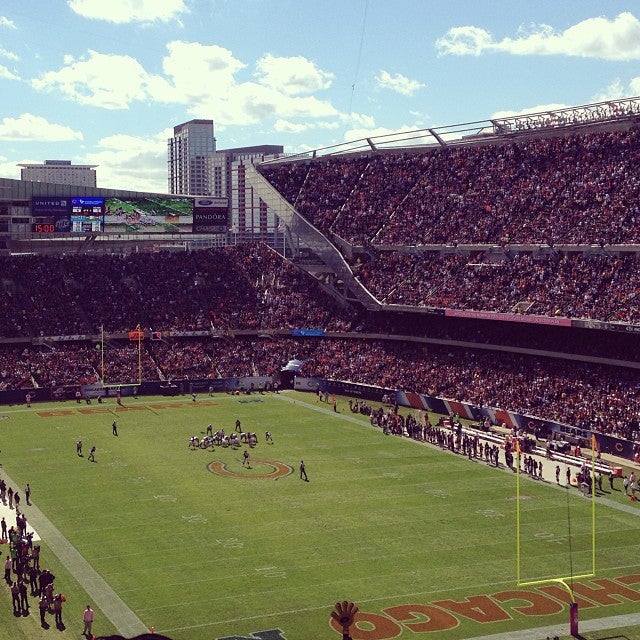 Chicago Bears Pro Shop, 1410 S Museum Campus Dr, Chicago, IL, Sporting  Goods - MapQuest