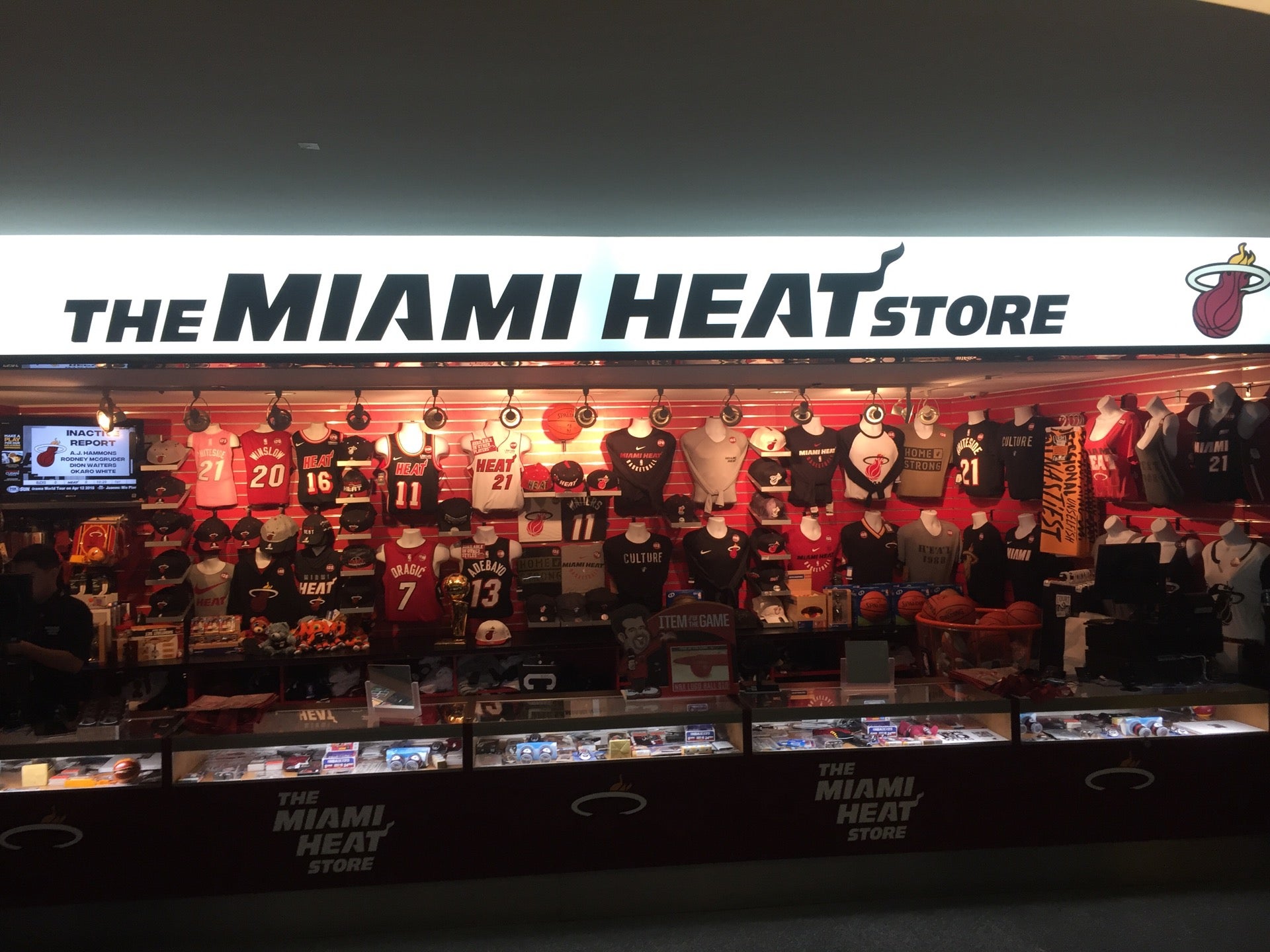 The Miami HEAT Store at FTX Arena - 601 Biscayne Blvd, Miami, FL