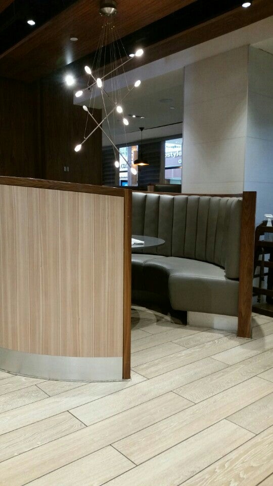 Pickle Barrel, 6508 Yonge St. Centerpoint Mall, Toronto, Ontario MapQuest