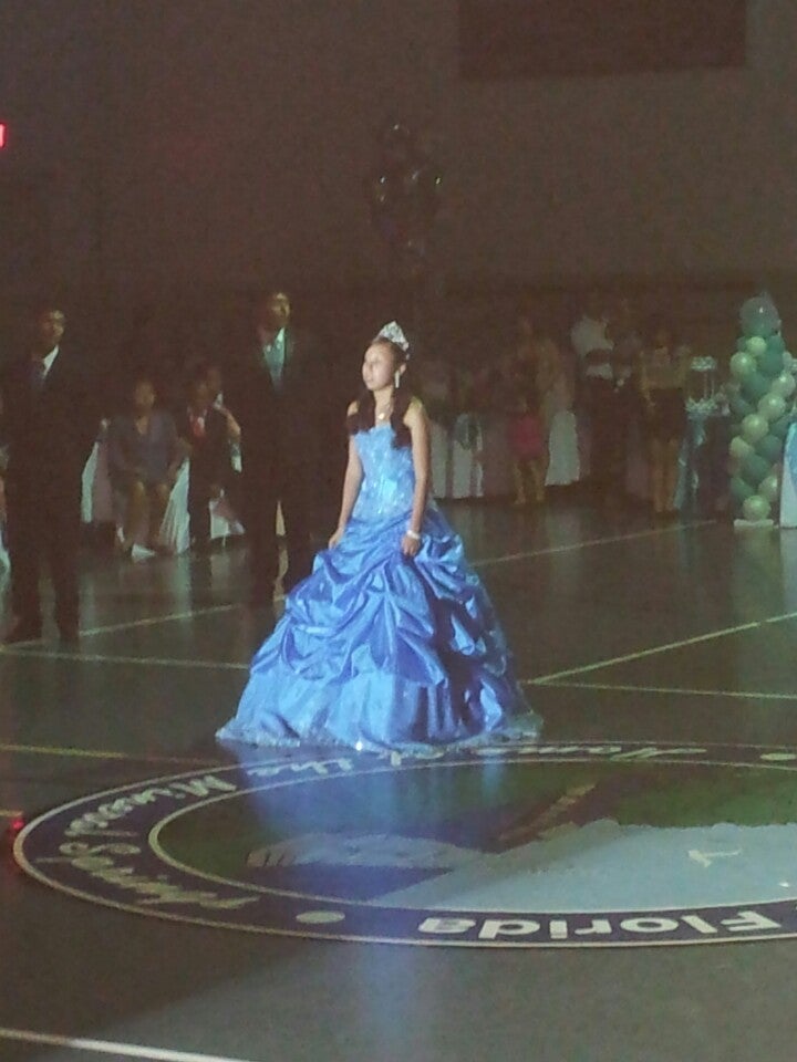 Safety Harbor Community Center, 650 9th Ave S, Safety Harbor, FL