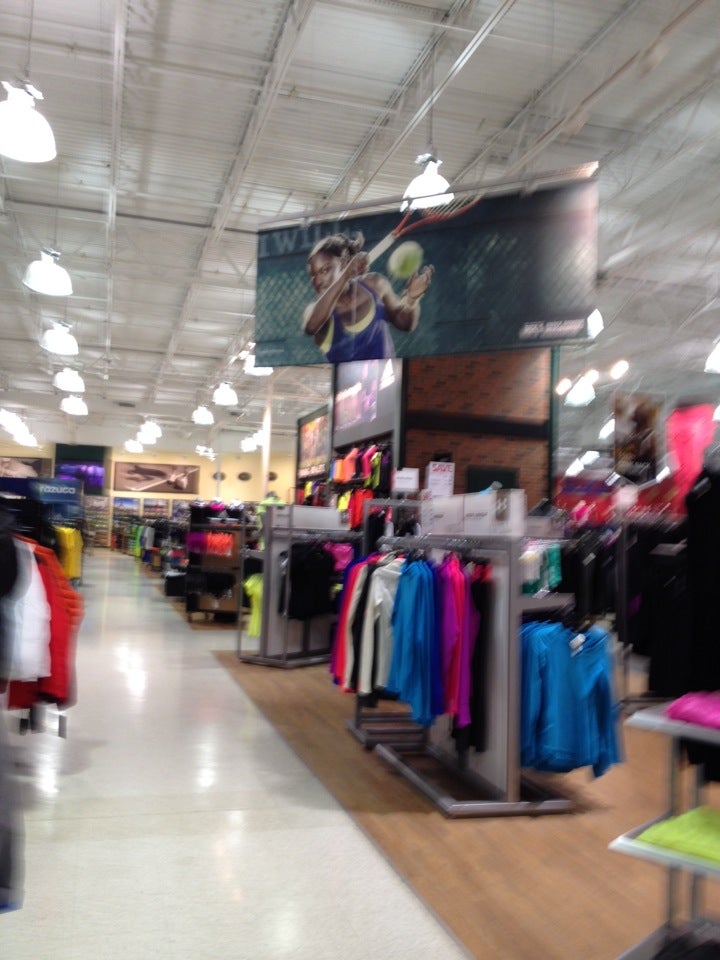 Dick's Sporting GoodsFort Wayne, 256309 E Coliseum Blvd, Fort Wayne