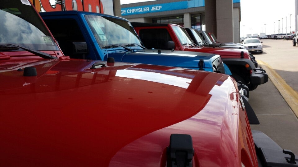 Meador CHRYSLER Jeep DODGE Ram, 2351 SE Loop 820, Fort Worth, TX, Auto