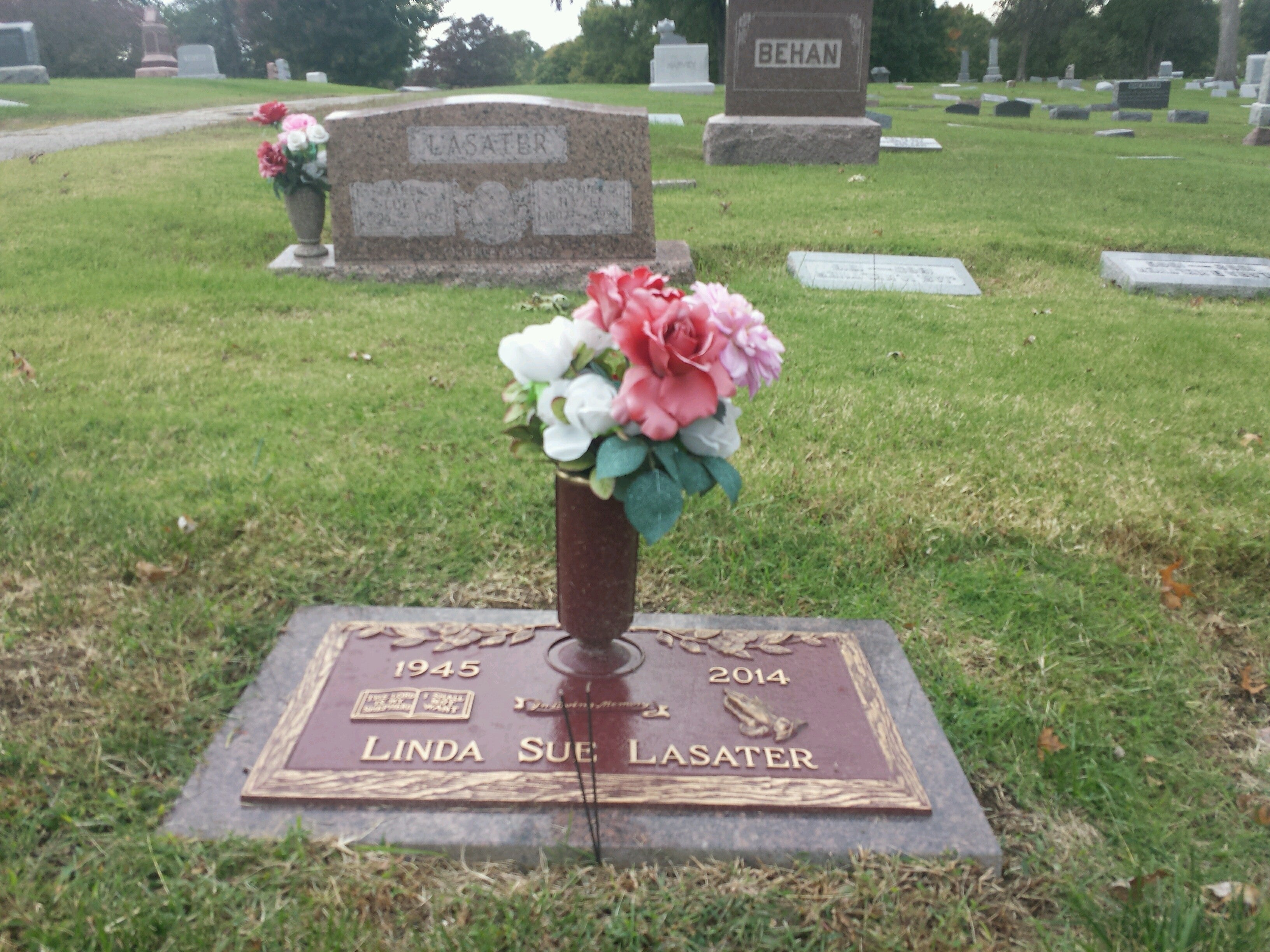 Forest Hill & Calvary Cemetery, 6901 Troost Ave, Kansas City, MO,  Mausoleums - MapQuest