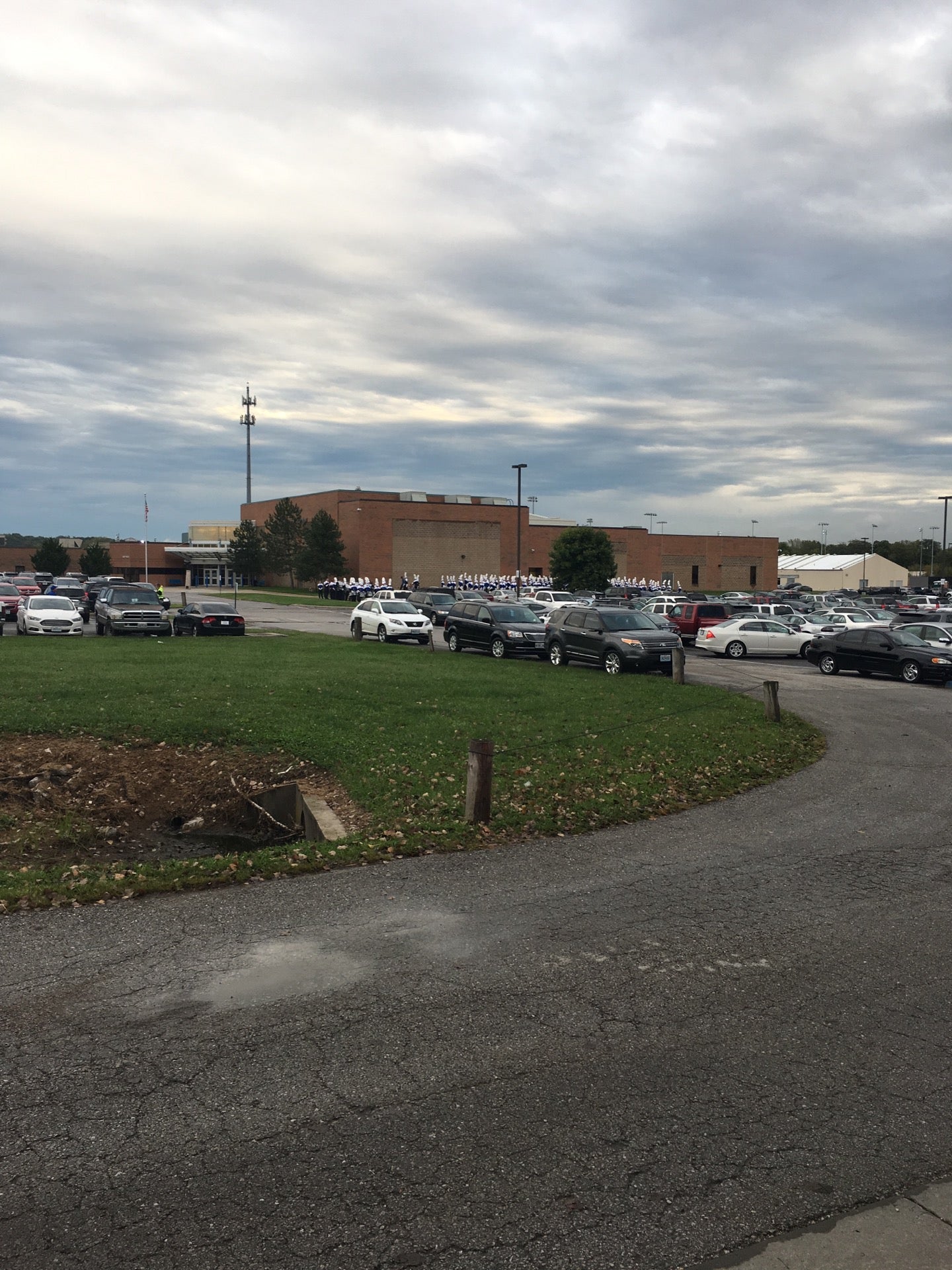Grain Valley High School, 551 SW Eagles Pkwy, Grain Valley, MO, Schools