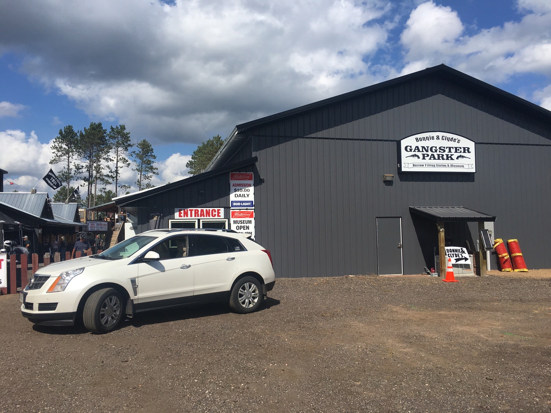 Bonnie and Clyde Gangster Park, 5079 US Highway 51, Harshaw, WI, Bars