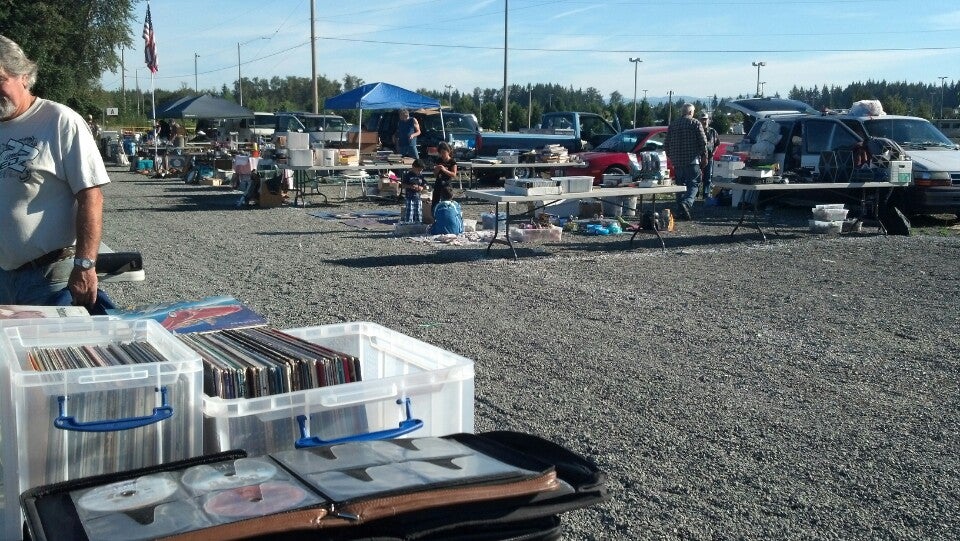 Boom City Swap Meet, 10300 27TH Ave NE, Tulalip, WA, Flea Markets