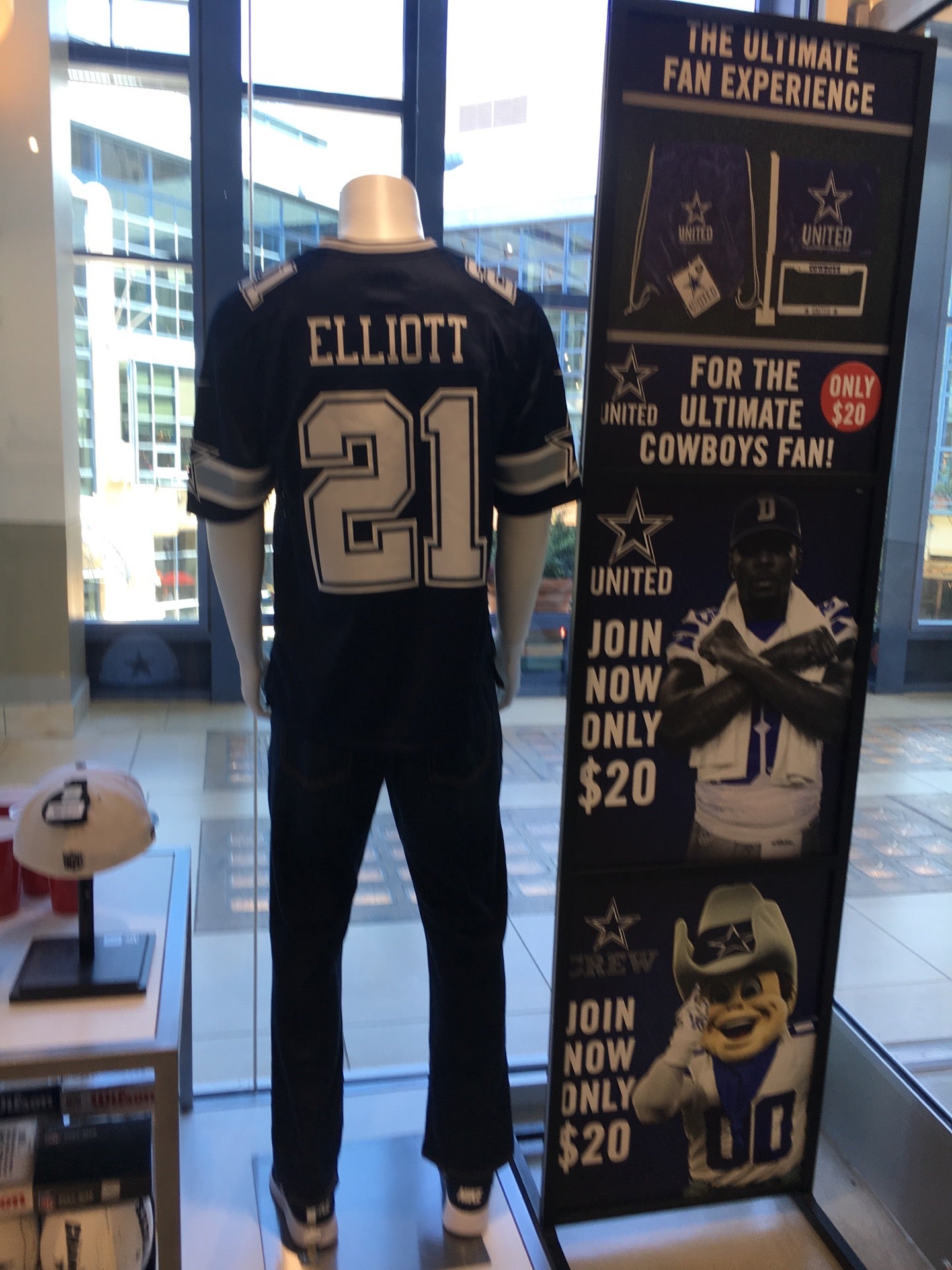 Dallas Cowboys Pro Shop, 6155 Eastex Fwy, Beaumont, TX, Sporting goods and  bicycle shops - MapQuest
