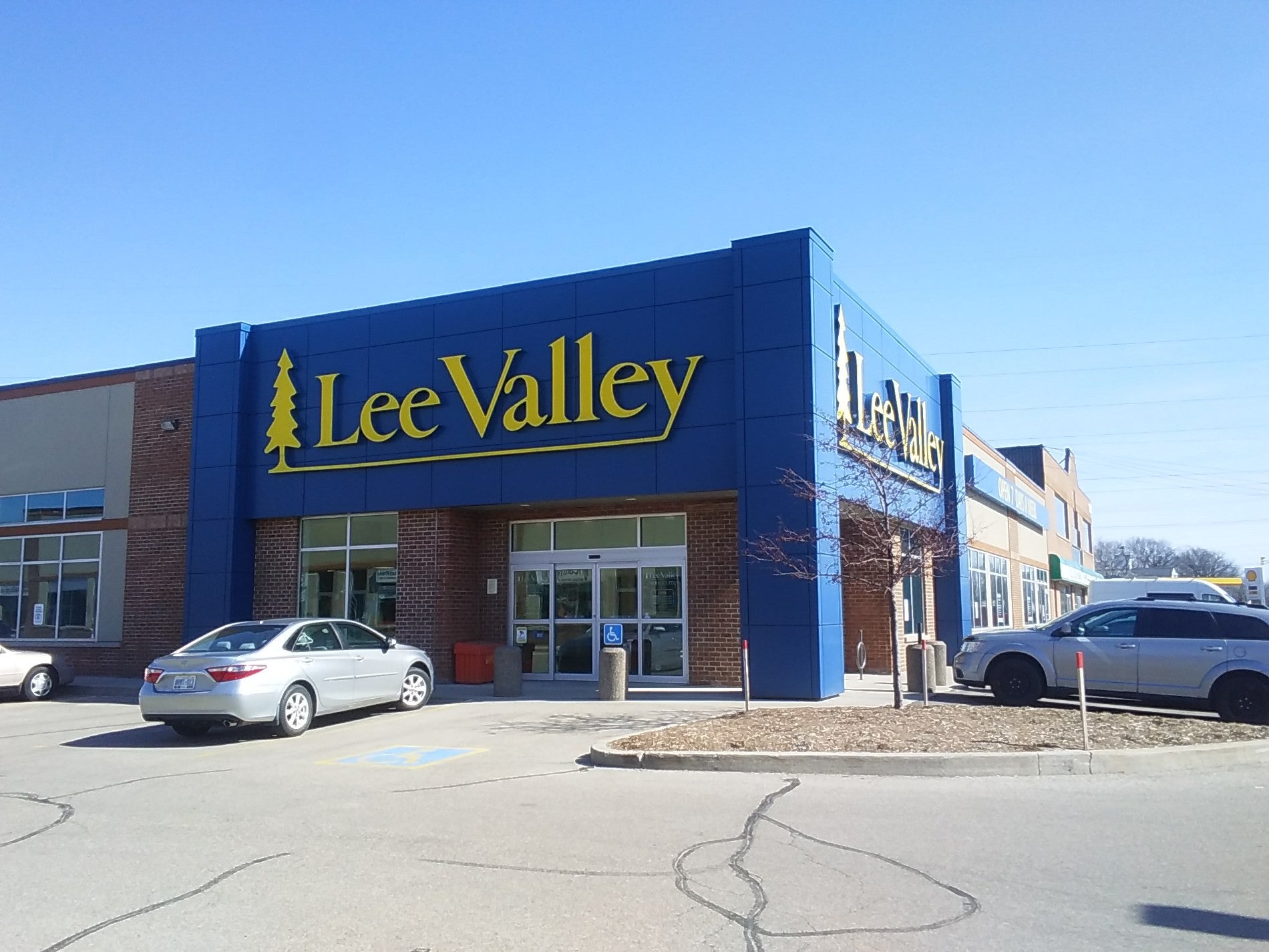 Lee Valley Tools Ltd, 620 Davenport Rd, Waterloo, ON, Hardware Stores -  MapQuest
