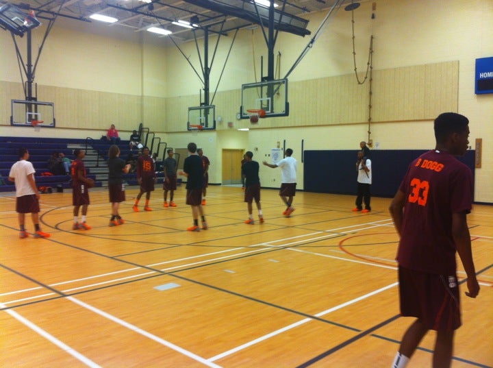 Glasgow Middle School, 4101 Fairfax Pkwy, Alexandria, VA, Schools