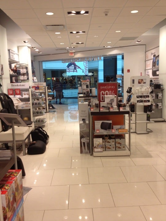 Brookstone 100 Main St White Plains NY MapQuest